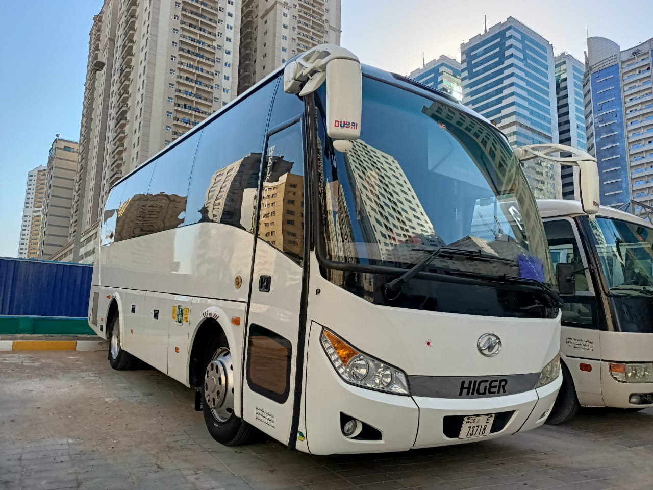 35 Seater Luxury Bus